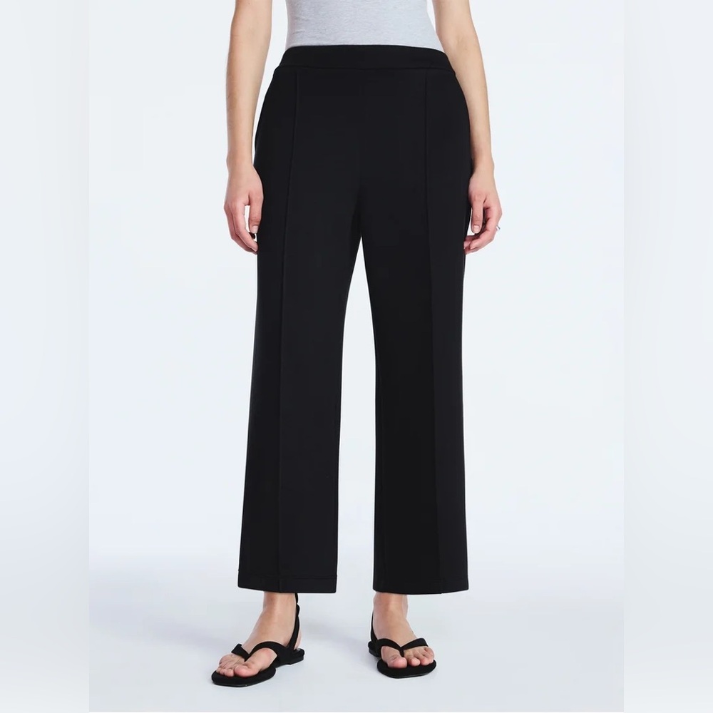 Scoop Women's and Women's Plus Scubaknit Cropped Pants 1X Black